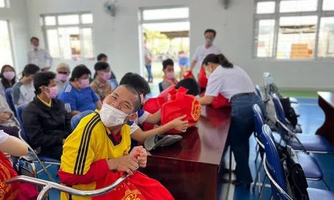 Mang Tết ấm áp đến với nhiều hoàn cảnh khó khăn tại Quảng Nam