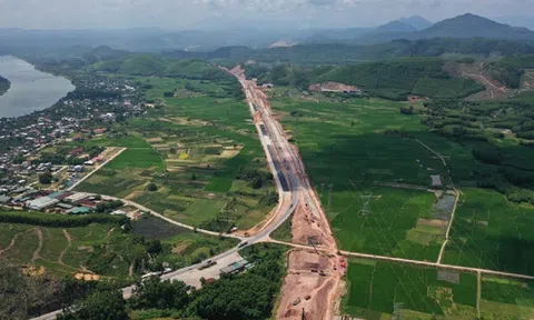 Bộ Giao thông vận tải chấp thuận gia hạn tiến độ cao tốc Bắc - Nam đoạn Cam Lộ - La Sơn