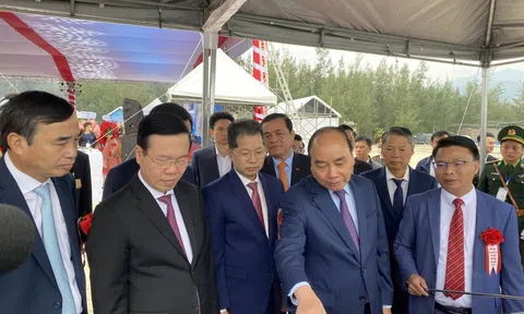 Chủ tịch nước Nguyễn Xuân Phúc: Cảng biển Liên Chiểu sẽ là điểm sáng tạo bứt phá