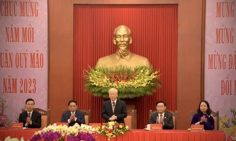 Tổng Bí thư chúc Tết lãnh đạo, nguyên lãnh đạo Đảng, Nhà nước