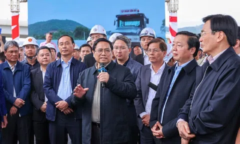 Thủ tướng biểu dương cao tốc Nha Trang – Cam Lâm vượt tiến độ 3 tháng