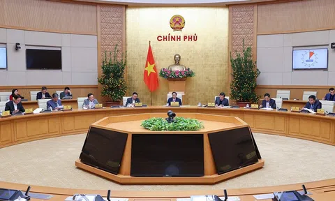 Thủ tướng chỉ đạo tháo gỡ khó khăn tín dụng bất động sản; khẩn trương trình dự thảo Nghị định về trái phiếu doanh nghiệp