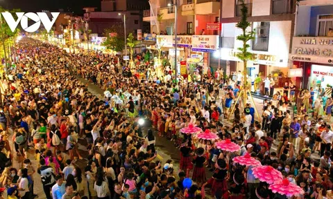 Thừa Thiên Huế khởi động mùa du lịch với chương trình Carnival Sắc màu