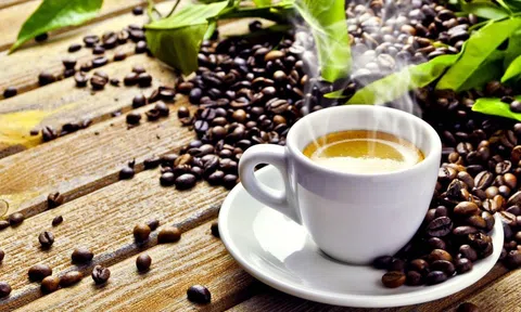 Giá cà phê ngày 12/4: Giá cà phê trong nước đi ngang, giá cà phê Robusta trên sàn London tăng mạnh