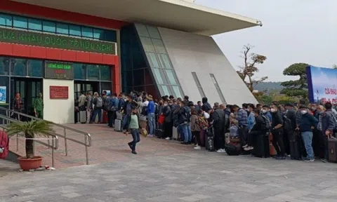 Nghỉ lễ 30/4 -01/5, lượng khách qua cửa khẩu ở Lạng Sơn tăng đột biến