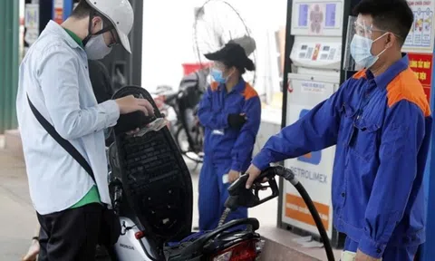 Doanh nghiệp kiến nghị Chính phủ sớm sửa đổi Nghị định xăng dầu trong quý II/2023