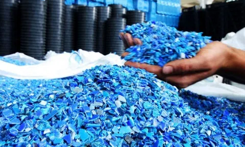 Tìm thấy hàng trăm độc chất trong nhựa tái chế