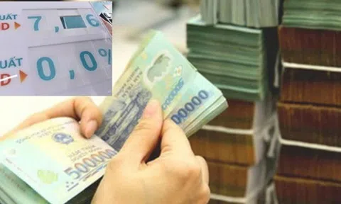 Ngày cuối năm, lãi suất liên ngân hàng bất ngờ tăng vọt