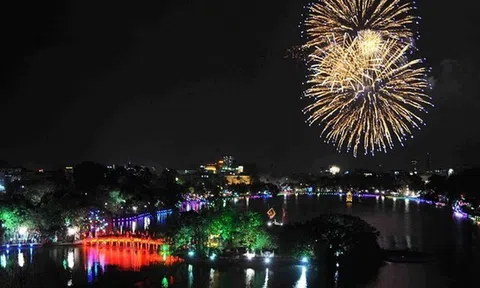 Hà Nội: Đề xuất chỉ bắn pháo hoa tại khu vực Hồ Gươm kỷ niệm 70 năm Ngày Giải phóng Thủ đô