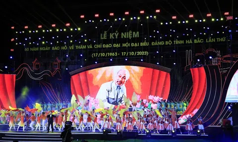 Bắc Giang kỷ niệm 60 năm ngày Bác Hồ về thăm