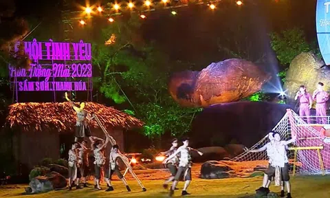 Lễ hội tình yêu Hòn Trống Mái - điểm kết nối tình yêu và du lịch