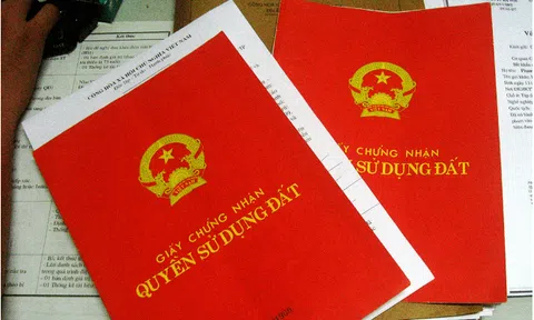 Không đổi sang Sổ hồng sẽ không được mua bán, tặng cho nhà đất?