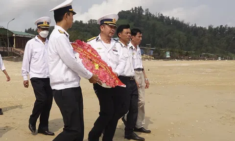 Hà Tĩnh: Xúc động lễ dâng hương tưởng niệm 64 liệt sỹ hi sinh tại đảo Gạc Ma