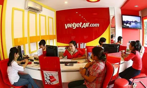 Vietjet: Công ty mẹ lỗ gần 800 tỷ đồng, khoản nợ 10.000 tỷ đồng trái phiếu không đảm bảo