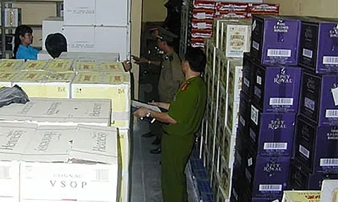 Cưỡng chế phong tỏa tài khoản Công ty CP XNK và Dịch vụ cảng Sài Gòn