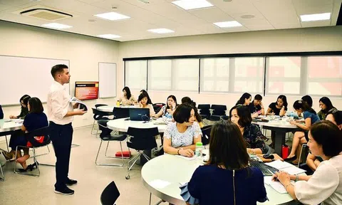 Phê duyệt Đề án bồi dưỡng nâng cao năng lực đội ngũ cán bộ, công chức lãnh đạo trẻ, phấn đấu tổ chức bồi dưỡng ở nước ngoài cho khoảng 180 - 200 cán bộ