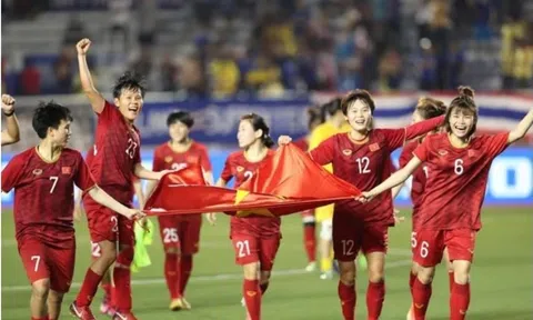 Chủ tịch nước tặng thưởng Huân chương Lao động cho Đội tuyển Bóng đá nữ và các cá nhân xuất sắc