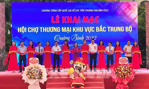 Khai mạc Hội chợ Thương mại khu vực Bắc Trung Bộ năm 2022 tại Quảng Bình