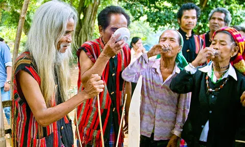 Quảng Bình: Lễ hội Trỉa lúa của người Bru-Vân Kiều giữa đại ngàn Trường Sơn hùng vĩ