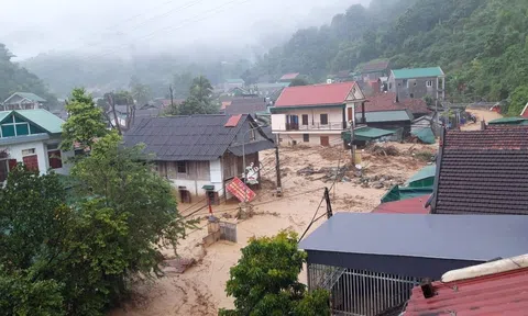 Nghệ An: Lũ quét kinh hoàng ở Kỳ Sơn