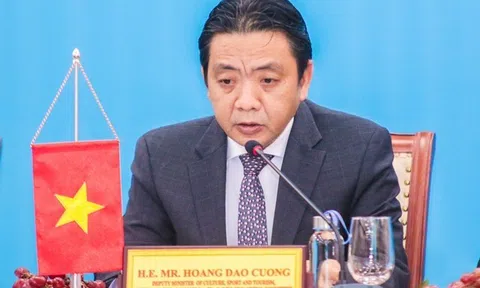 Thứ trưởng VH-TT-DL: "Mong mỏi người hâm mộ cổ vũ Đội tuyển"