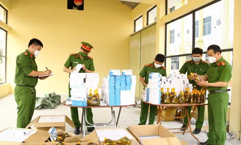 Hà Tĩnh: Thu giữ 9.600 viên thuốc điều trị Covid-19, 3.000 kit test không rõ nguồn gốc