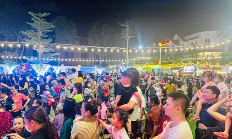 Khai trương Khu phố chuyên doanh ẩm thực tại TP. Hà Tĩnh