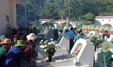 Hà Tĩnh: Trang trọng Lễ giỗ 10 nữ liệt sĩ thanh niên xung phong Ngã ba Đồng Lộc