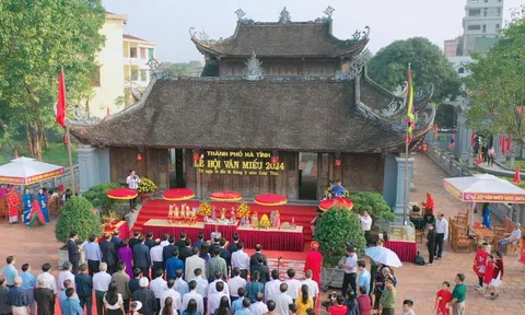 Sôi nổi các hoạt động tại Lễ hội Văn Miếu Hà Tĩnh năm 2024