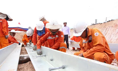 Huy động các nguồn lực, tăng cường hỗ trợ thi công đường dây 500KV mạch 3 đoạn qua Hà Tĩnh