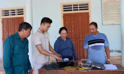 Công dân Hà Tĩnh tự nguyện giao nộp ngư cụ đánh bắt hải sản trái phép