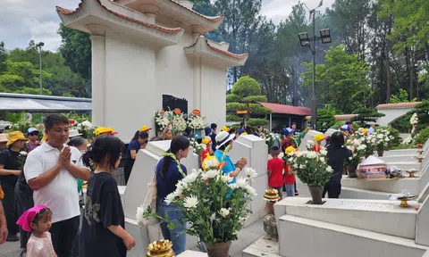 Trang trọng Lễ giỗ 10 nữ liệt sĩ thanh niên xung phong Ngã ba Đồng Lộc