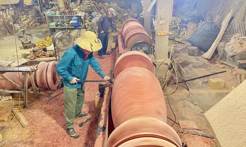 Làng nghề hơn 300 năm của những người thợ thổi hồn vào gỗ