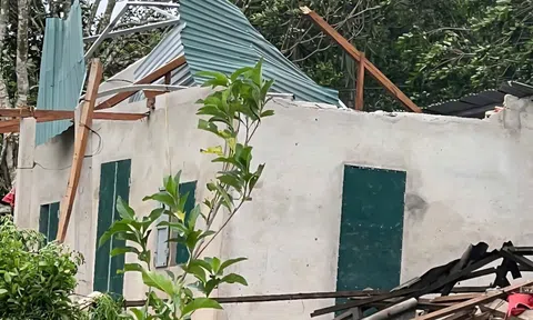 Quảng Trị: Ảnh hưởng bão số 3 khiến hàng chục ngôi nhà tốc mái, nhiều điểm sạt lở