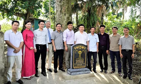 Hà Tĩnh: Hai cây trầm hương cổ được công nhận là Cây Di sản Việt Nam