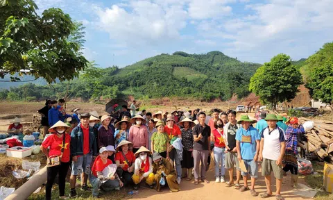 Lan tỏa tinh thần tình nguyện, chung tay để người dân vùng bão lũ được ấm lòng