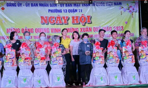 Quận 11 - TP.HCM: Chung tay chăm lo hộ nghèo Xuân Qúy Mão 2023