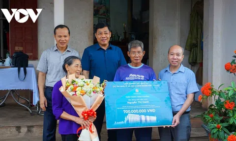 Bắc Giang: VĐV Nguyễn Thị Oanh được tặng nhà ở xã hội