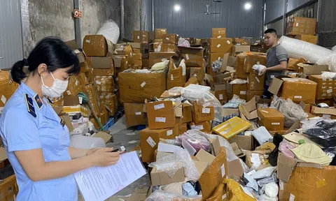 Phát hiện kho chứa hàng mỹ phẩm, đồ gia dụng không rõ nguồn gốc xuất xứ trị giá hơn 1 tỷ đồng