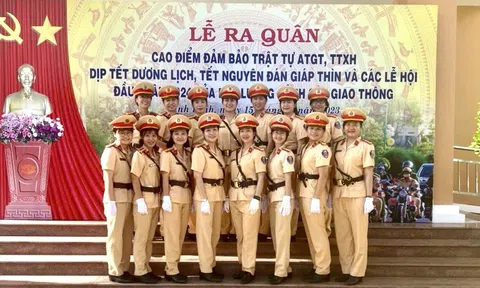 Công an Bình Định ra quân bảo đảm trật tự, ATGT các dịp lễ cuối năm