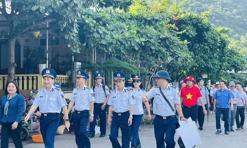 Hải đoàn 21 đẩy mạnh tuyên truyền về biển, đảo trong trường học