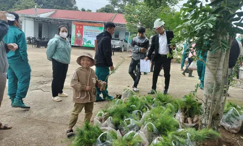 Lễ phát động "Tết trồng cây đời đời nhớ ơn Bác Hồ" tại KonTum