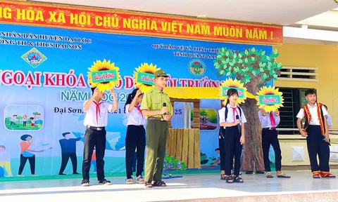 Truyền thông bảo vệ rừng cho học sinh miền núi Quảng Nam