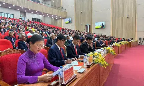 Công bố Ban Chấp hành, Ban Thường vụ, lãnh đạo chủ chốt tỉnh Quảng Ngãi sau sáp nhập