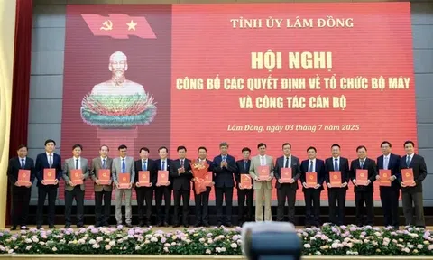 Lâm Đồng công bố loạt quyết định nhân sự cấp tỉnh