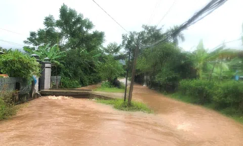 Đà Nẵng: Xã Thượng Đức xuất hiện nhiều điểm ngập do lũ, nguy cơ sạt lở cao