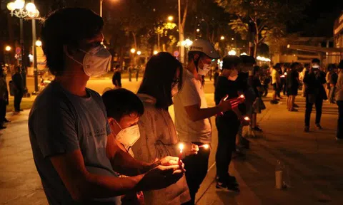 Tưởng niệm hơn 23 nghìn người mất vì Covid-19