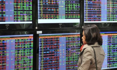 Chứng khoán sáng 22/11: Cổ phiếu ngân hàng tiếp tục dẫn sóng