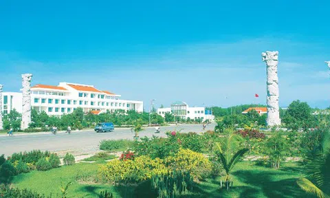 Tp. Hồ Chí Minh tổ chức bán hàng bình ổn đến khu công nghiệp, khu chế xuất