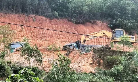 Nam Đàn, Nghệ An: “Trộm” đất rừng đặc dụng để san lấp mặt bằng tái định cư